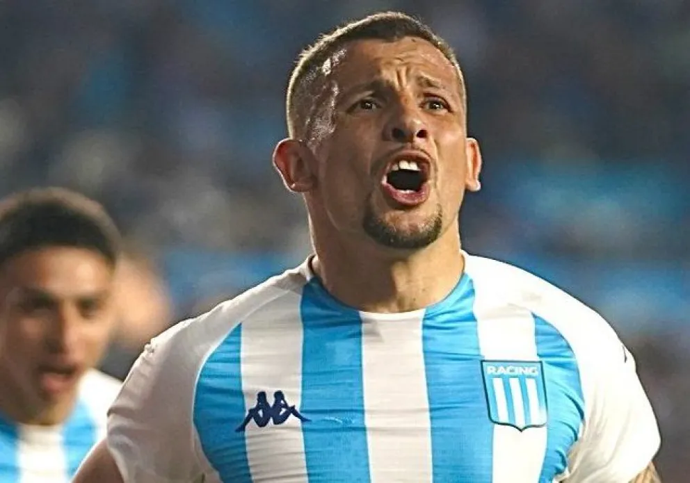 Vecchio y Sigali le dieron el triunfo a Racing frente a Boca