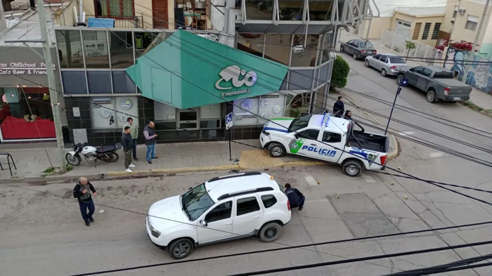 El patrullero chocado se salvó mecánicamente: sólo hay que reparar plásticos