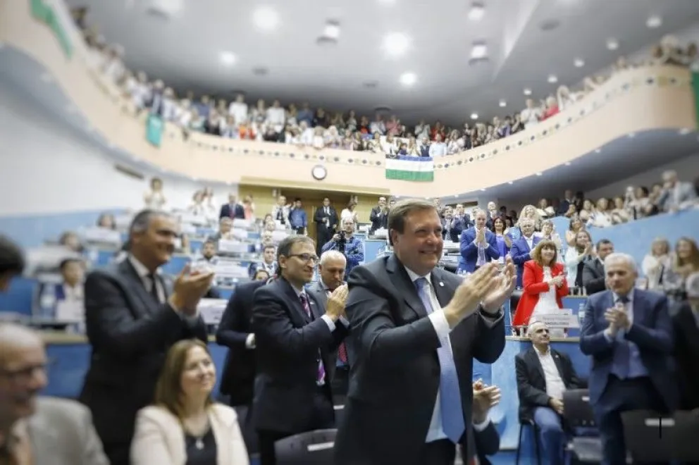 Weretilneck y Pesatti reciben sus diplomas en la Legislatura