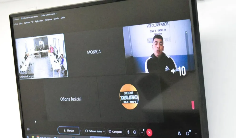 Kevin Parson fue condenado a tres años y medio de prisión por el raid delictivo en la Comarca, que incluyó amenazas con un arma a una nena de 9