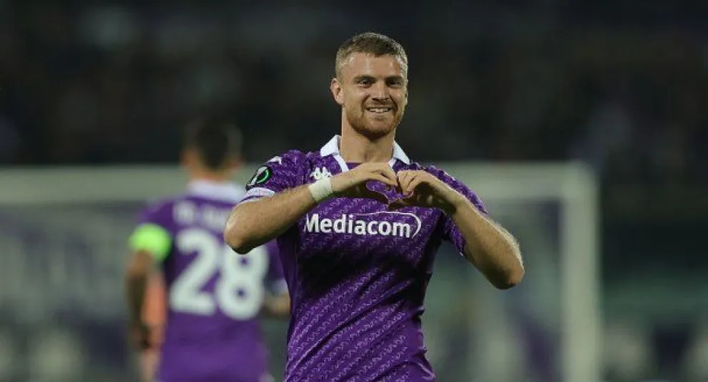 Lucas Beltrán aportó por duplicado en la victoria de Fiorentina ante Cukaricki