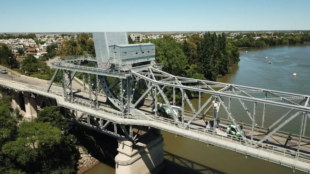 Cómo es el estado del Puente Ferrocarretero