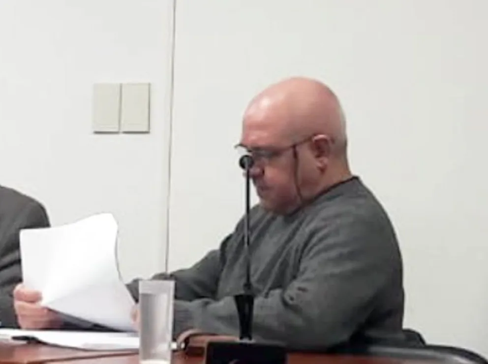 Prisión domiciliaria para el ex comisario Luna, condenado por abuso sexual