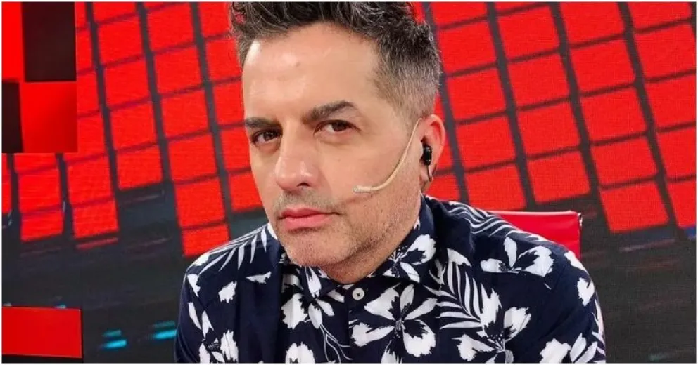 ¡Sorpresa! Cande Tinelli y Coti Sorokin planean su boda para el 2024Volanta: La relación llena de altibajos entre la famosa pareja culminará en un matrimonio.