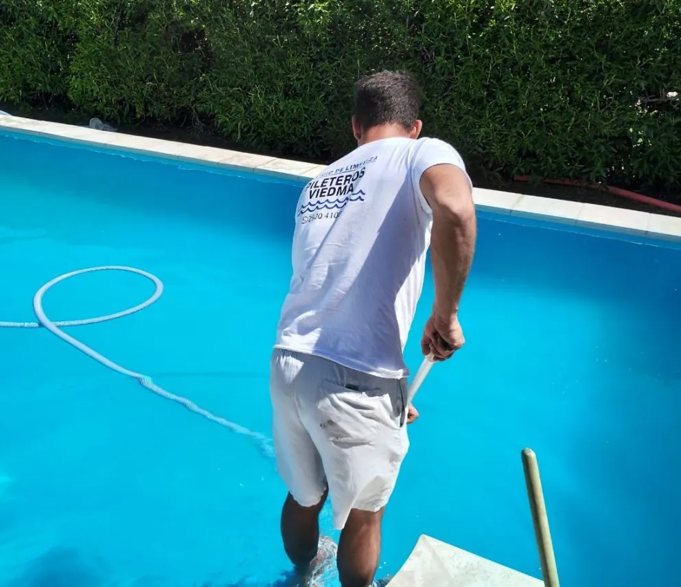 Los natatorios y piscinas tienen quien los cuide