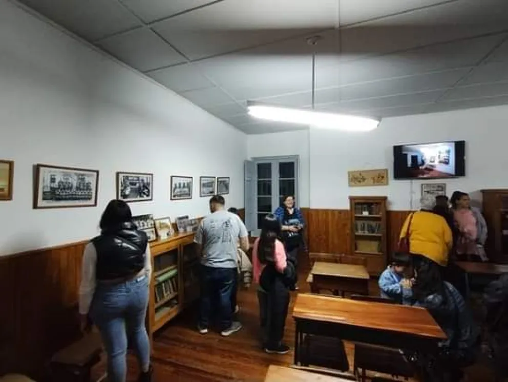 El colegio María Auxiliadora se sumó a La noche de los Museos y fue todo un éxito 