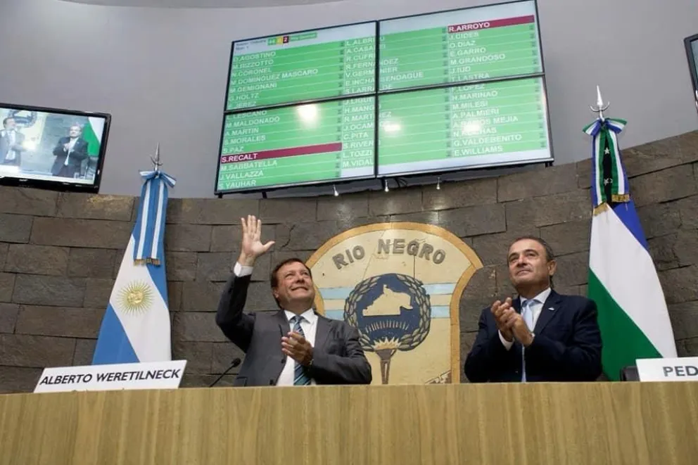 Se viene la entrega de diplomas a las autoridades provinciales electas