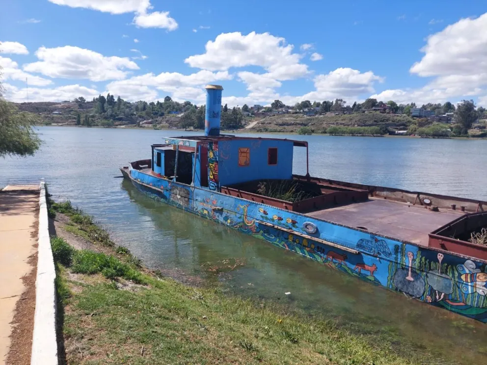 Importante crecida del río Negro