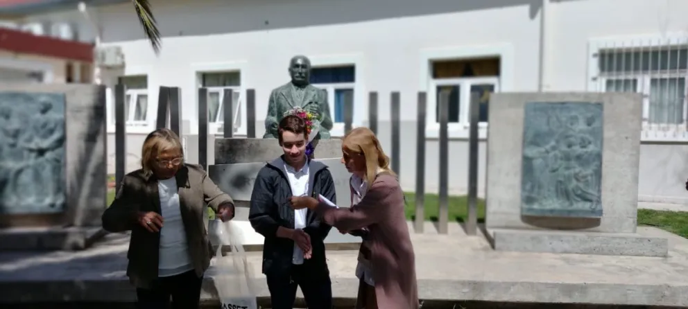 Sorteó una bicicleta, un emblema por ser la compañera entrañable del “Enfermero Santo”