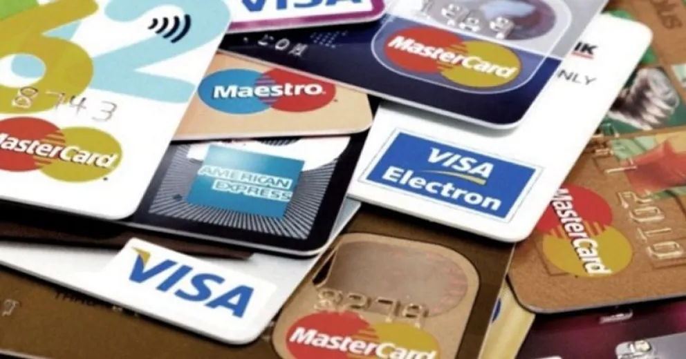 Aumento de tasas de interés en tarjetas de crédito: consejos para evitar pagar de más