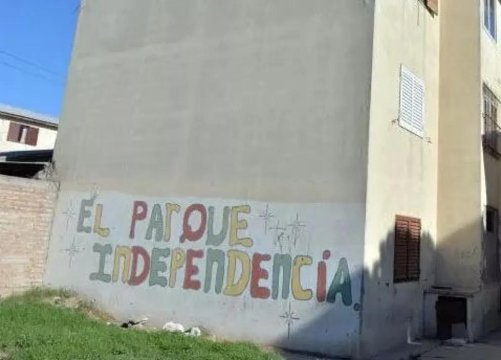 Con amigos como el que llevó a su casa, no hicieron falta enemigos