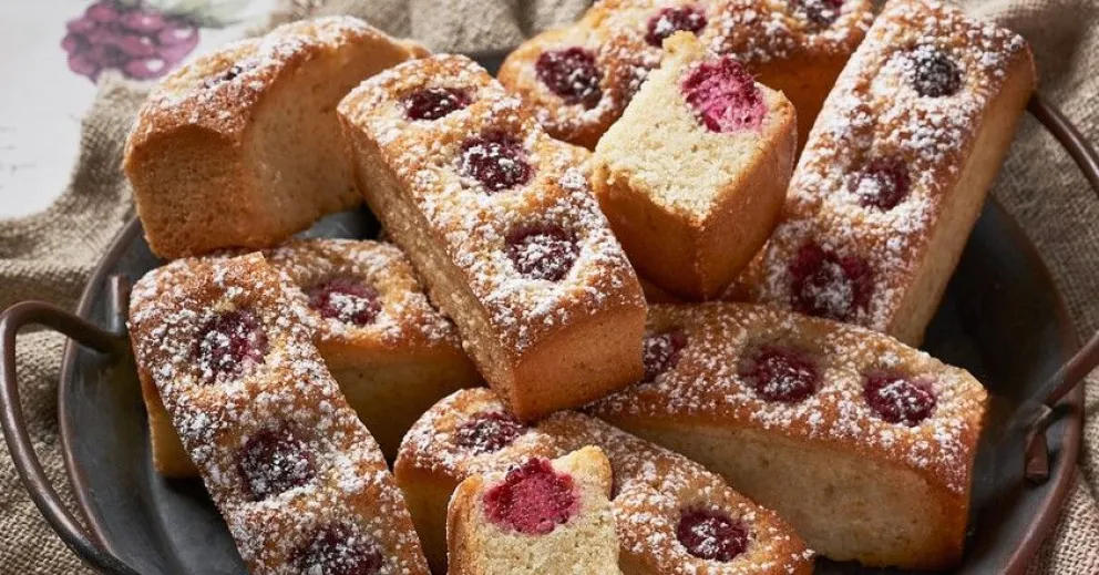 Secretos de la repostería francesa: Financiers con frambuesa