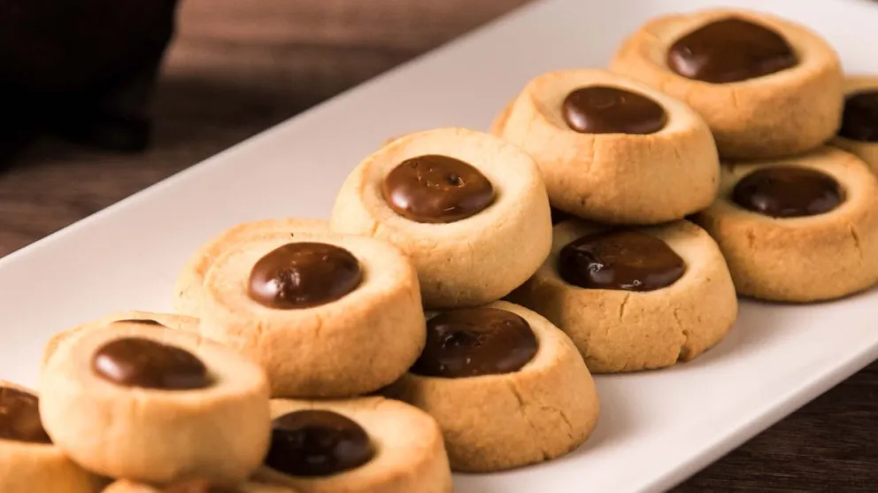 Cómo hacer galletitas de dulce de leche con solo 3 ingredientes 