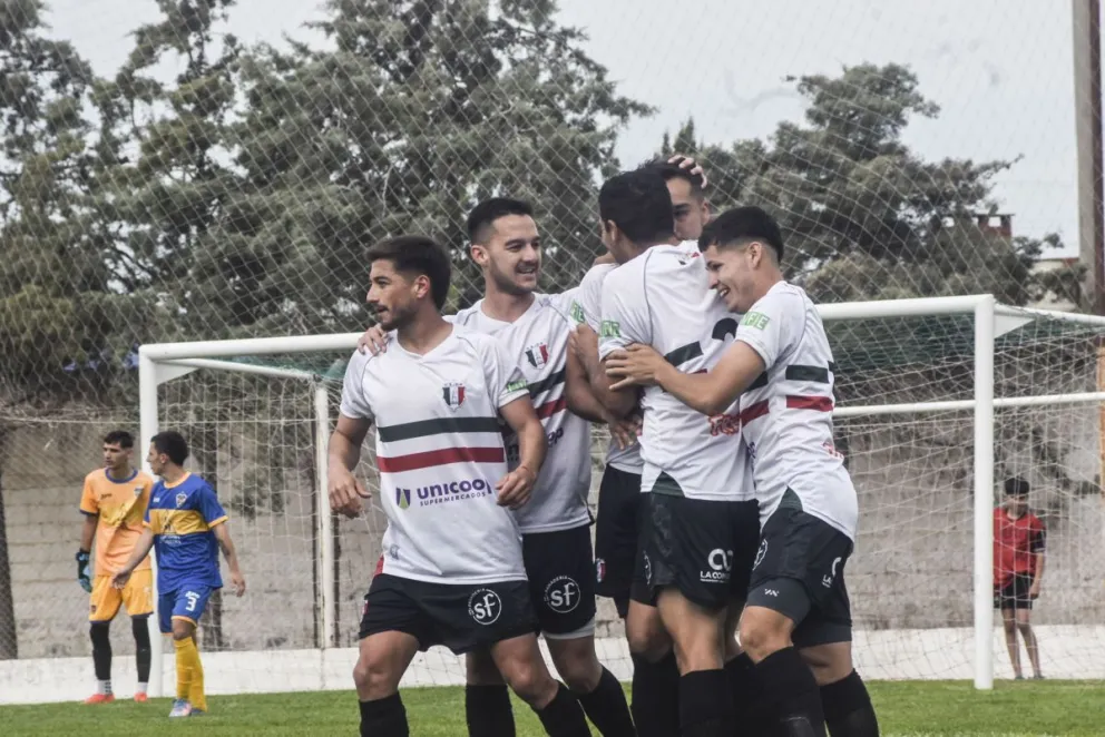 Depo y Fortín ganaron y siguen en lo más alto del Torneo Oficial