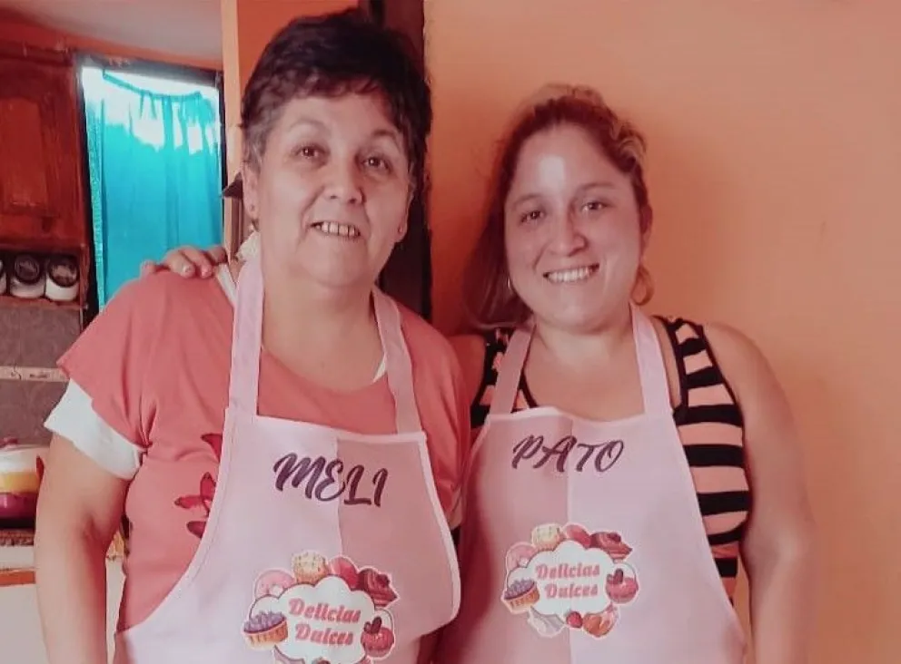 Patricia Epuñan y su mamá emprendieron su proyecto y lo denominaron “Delicias Dulces”
