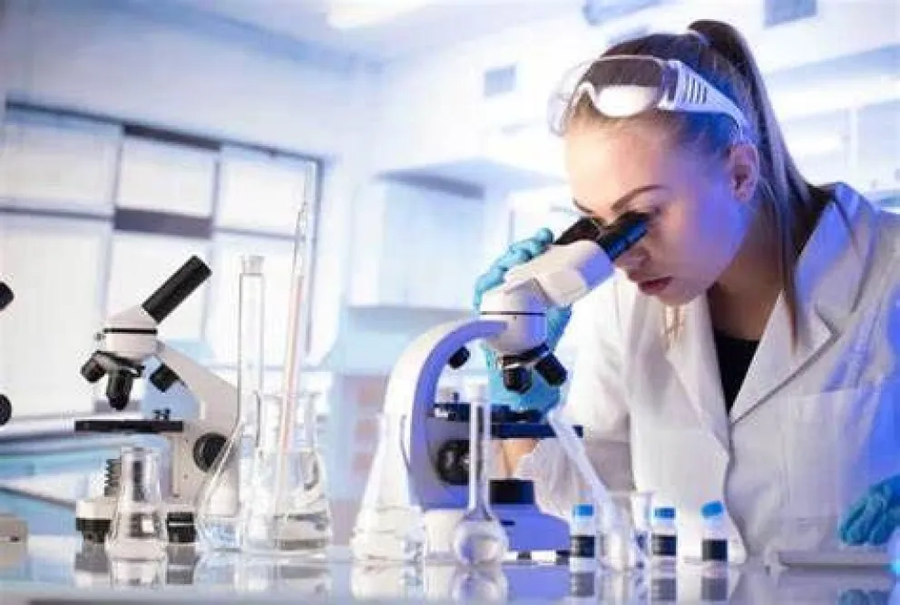 Bioquímicos cobrarán un extra a afiliados de prepagas