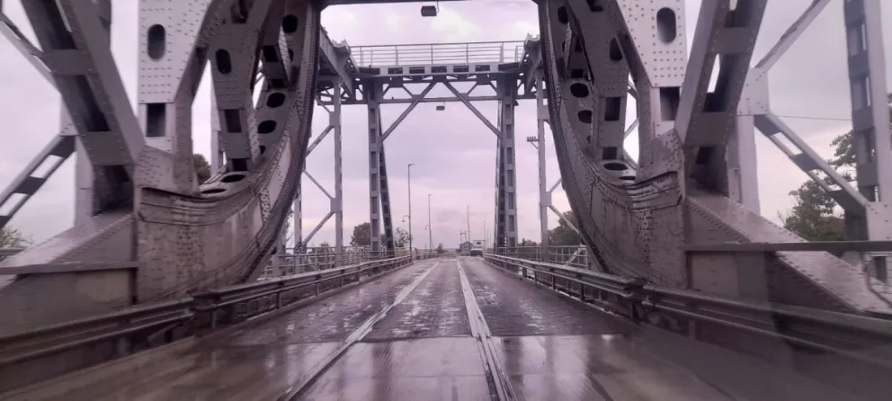 Puente Ferrocarretero de Viedma. 