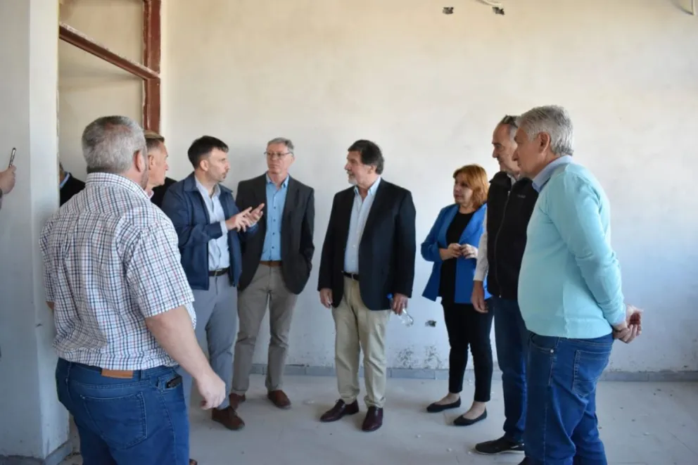 Pidieron a Sileoni la construcción de nuevos edificios escolares 