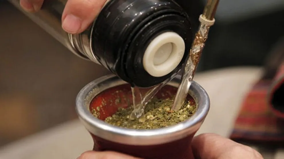 Tomar mates está cada vez más caro: la yerba tuvo un aumentazo este último mes