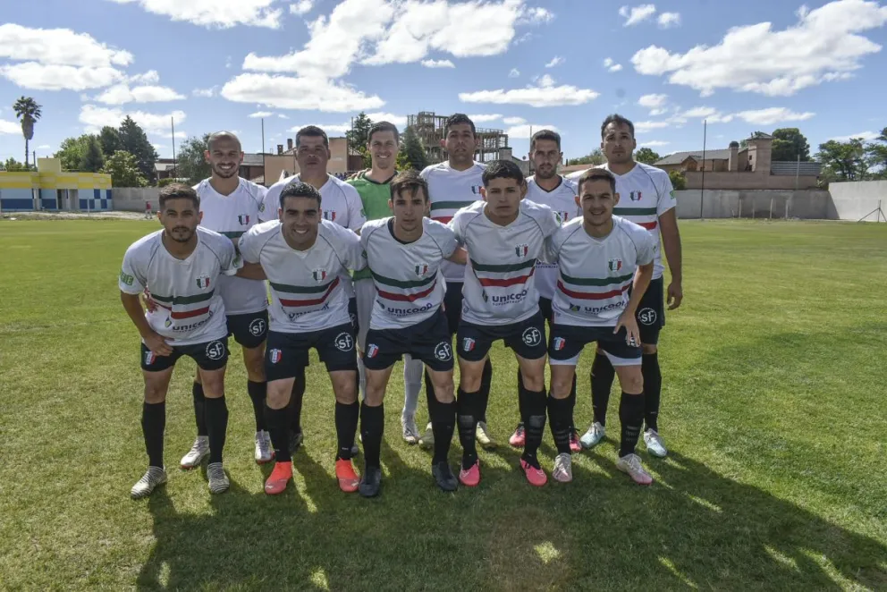 Patagones goleó y se quedó con el primer lugar, pero la definición de los cruces deberá esperar