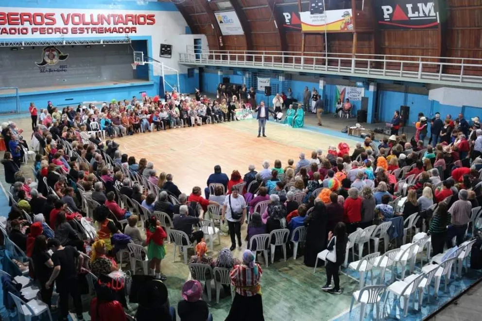 Con un "Abuelazo" a toda orquesta, la RED rionegrina cerró el año en Bariloche 