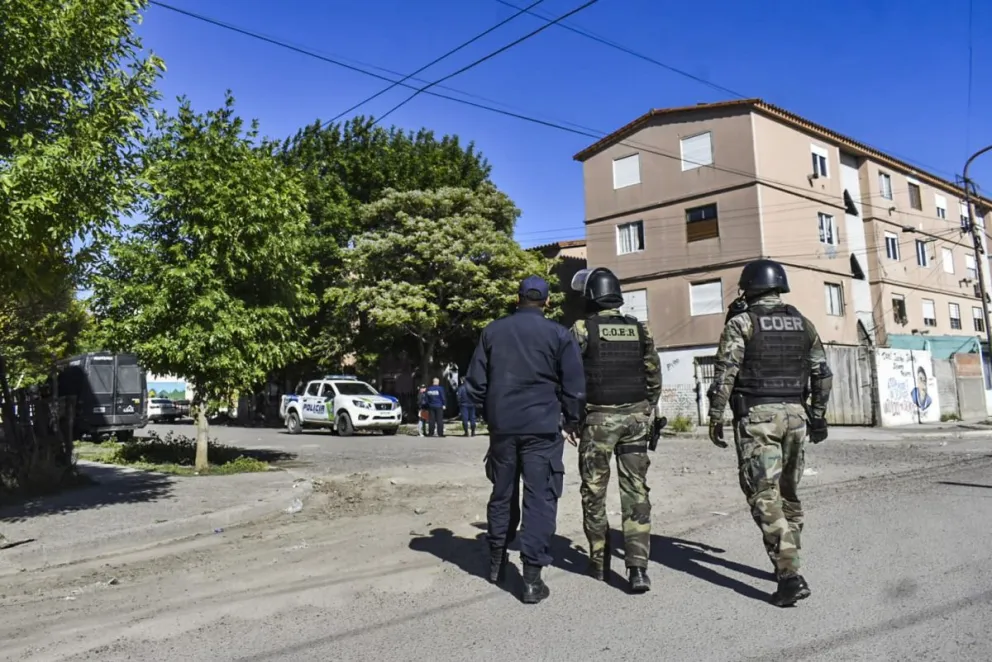 Menores delincuentes: allanan viviendas para echar luz sobre casos delictivos