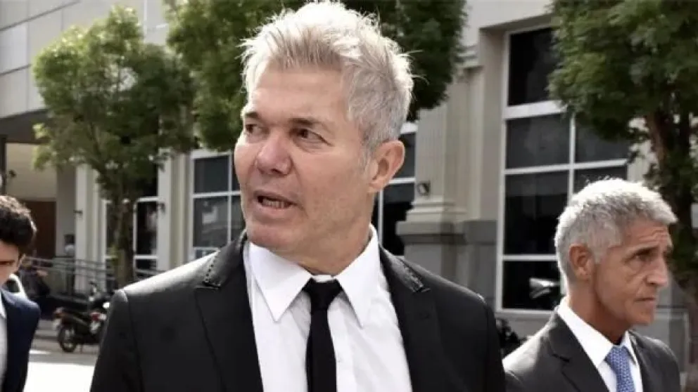 Burlando sorprende al anunciar su apoyo a Sergio Massa en el balotaje