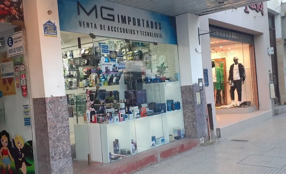 Un comerciante está cansado de que le entren a robar en pleno centro de Viedma
