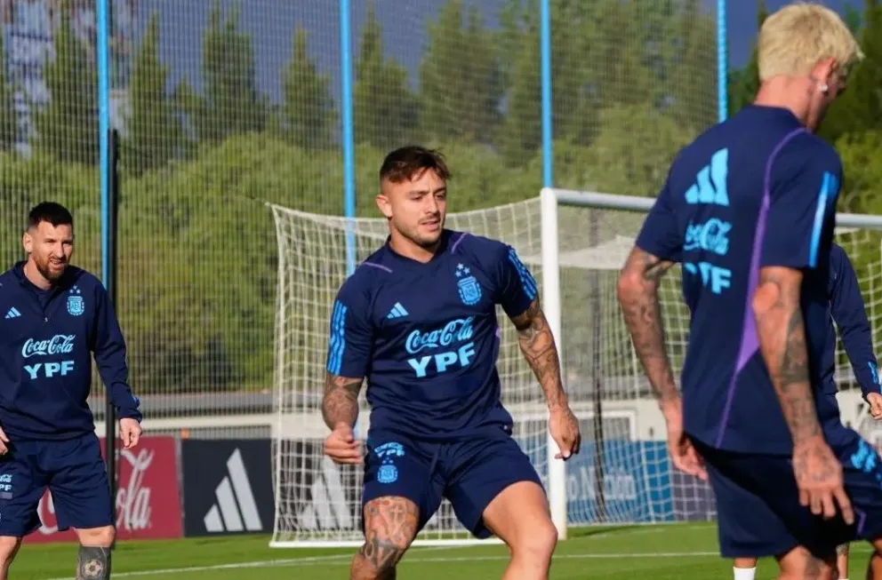 Con Messi como titular: el equipo argentino para enfrentar a Uruguay