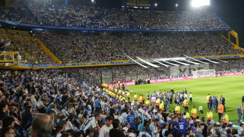 Clausuraron la Bombonera por exceso de público en el clásico Argentina- Uruguay