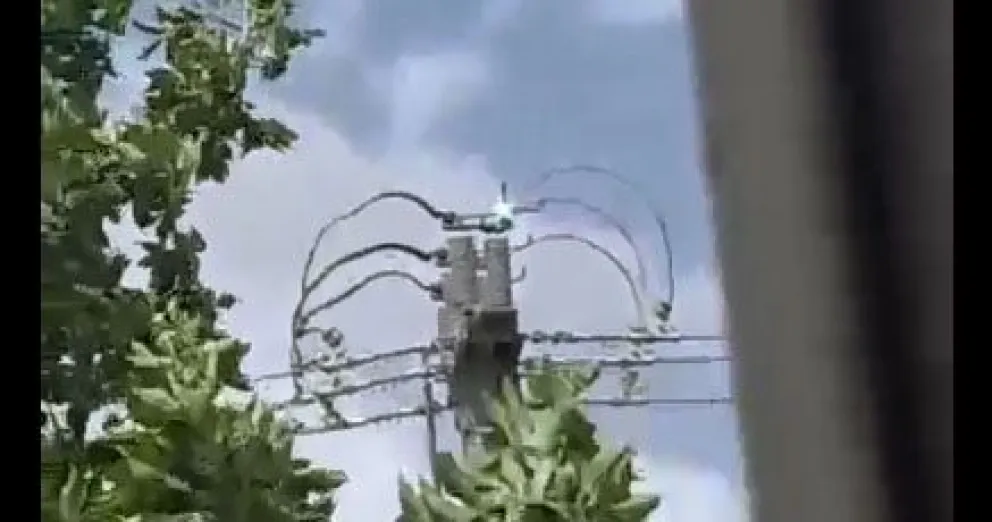 El viento trajo problemas eléctricos: fogonazos en transformadores y postes tambaleándose