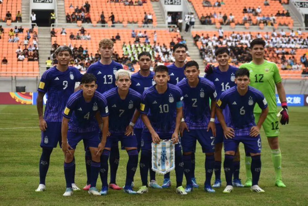 Goleada y clasificación: El Sub 17 de Argentina se metió en los octavos de final