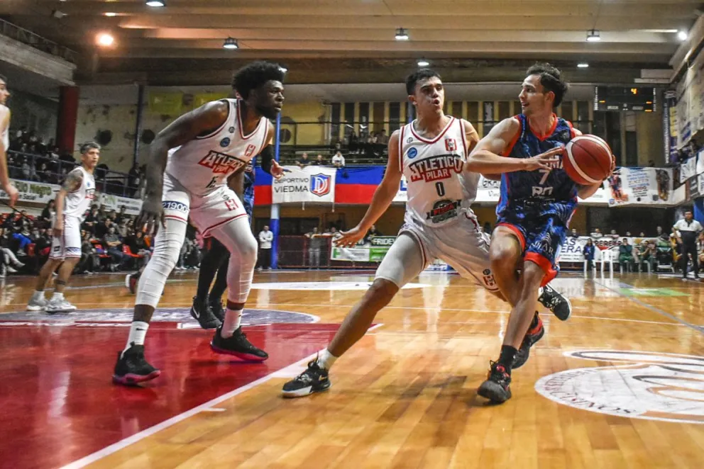 Viedma recibe a los indios marplatenses de Quilmes