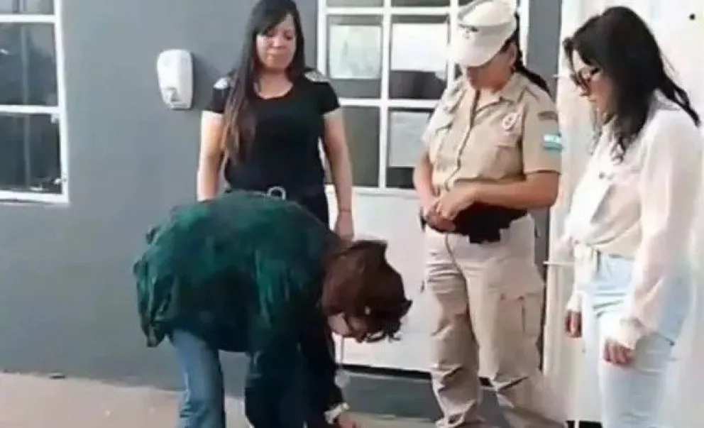 Una fiscal de La Libertad Avanza tuvo que ser escoltada por Gendarmería por robar sobres