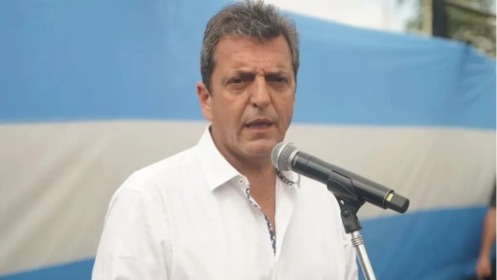 Massa admitió la derrota y felicitó a Javier Milei por convertirse en el nuevo presidente de los argentinos