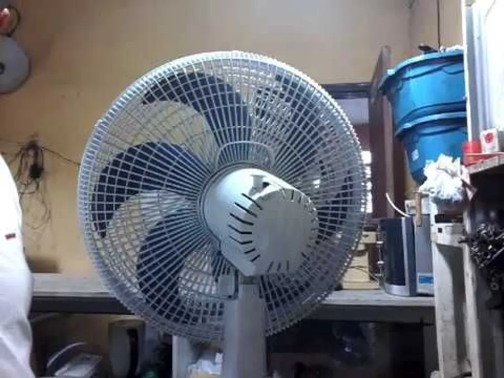 Chaco: una nena murió electrocutada al intentar salvar a su hermanito de 2 años