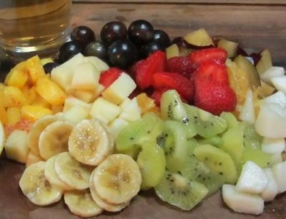 Se acerca una Navidad con un clericó más caro: así están los precios de las frutas en la Comarca