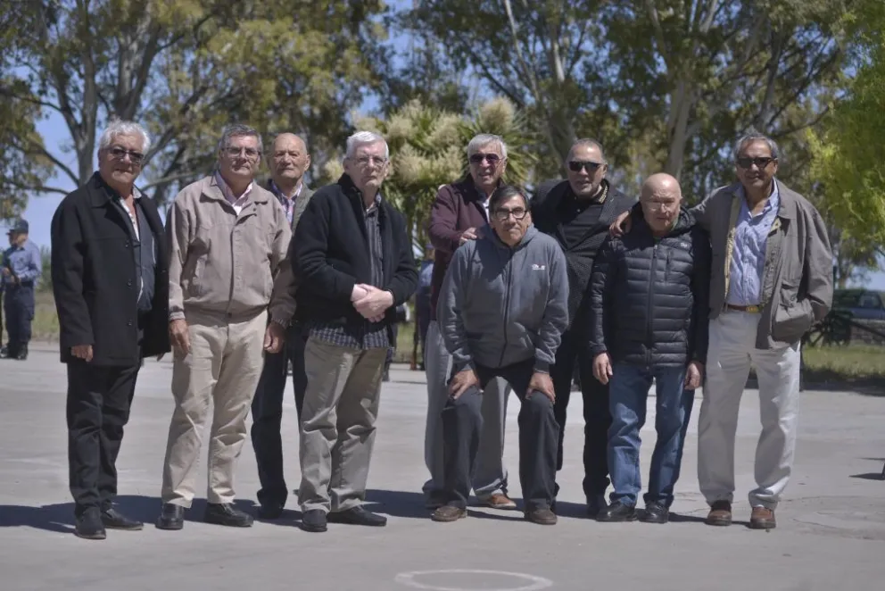 La undécima promoción de Oficiales de la Escuela de Cadetes fue reconocida en su 50° aniversario