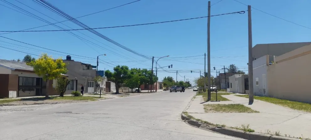 Continúa a los tiros la guerra de familias en el barrio Zatti