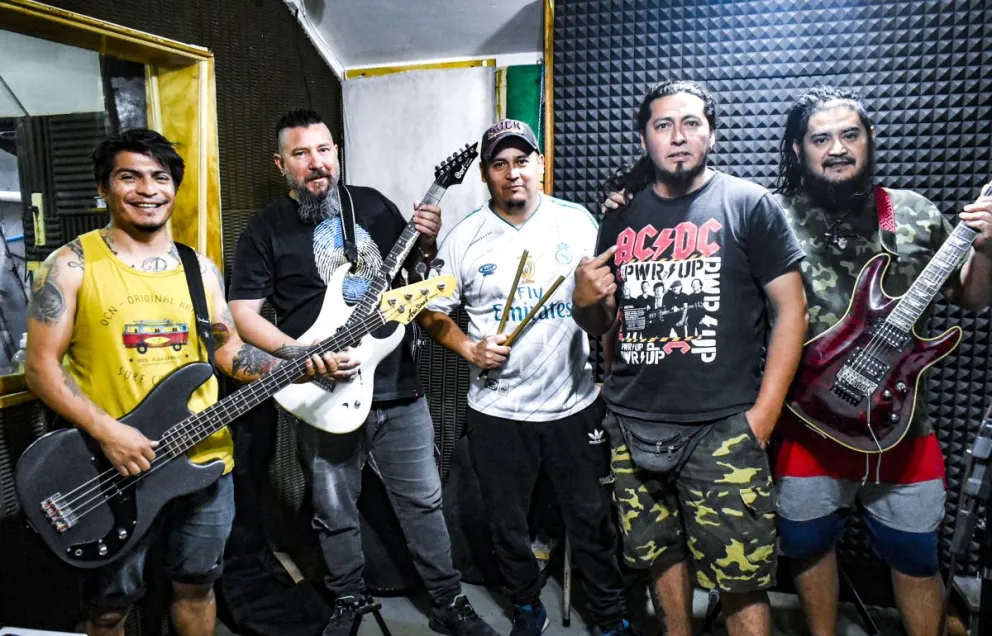 Santo Grial regresa a los escenarios y piensa en una gira de verano