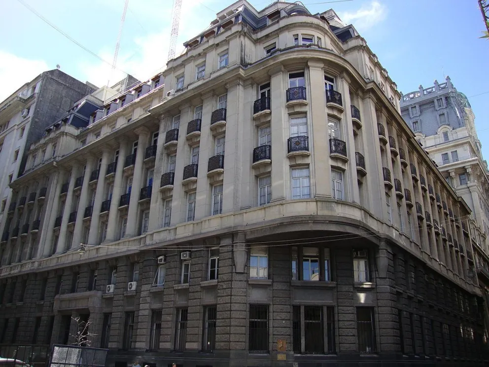 Amenaza de bomba evacua el Ministerio de Mujeres, Géneros y Diversidades