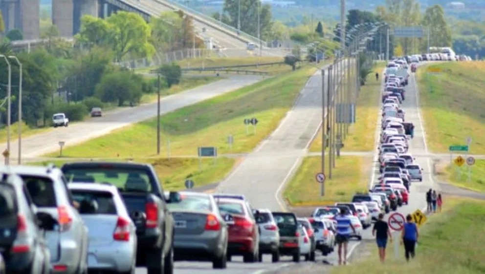 Uruguay quiere limitar la cantidad de personas que vienen a comprar hacia Argentina 