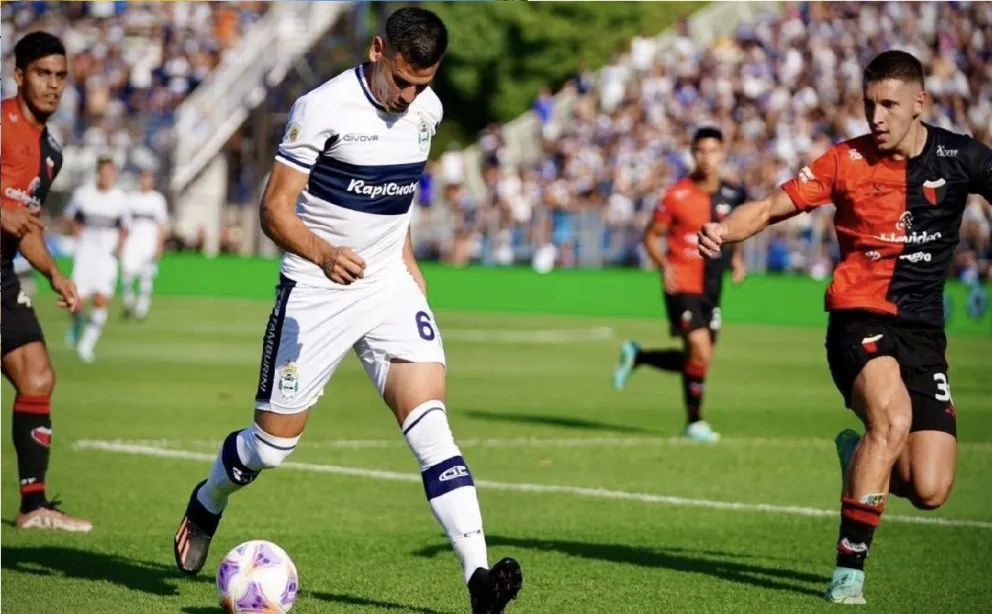 Impresionante definición: Colón y Gimnasia jugarán el desempate por el descenso a la Primera Nacional