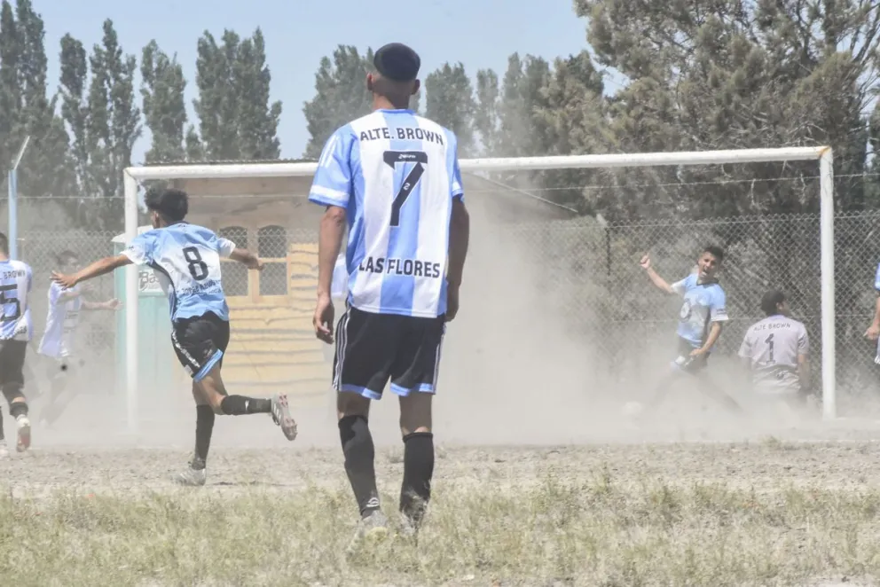 Jorge Newbery venció a Almirante Brown y terminó segundo en la fase regular: se definieron los cruces