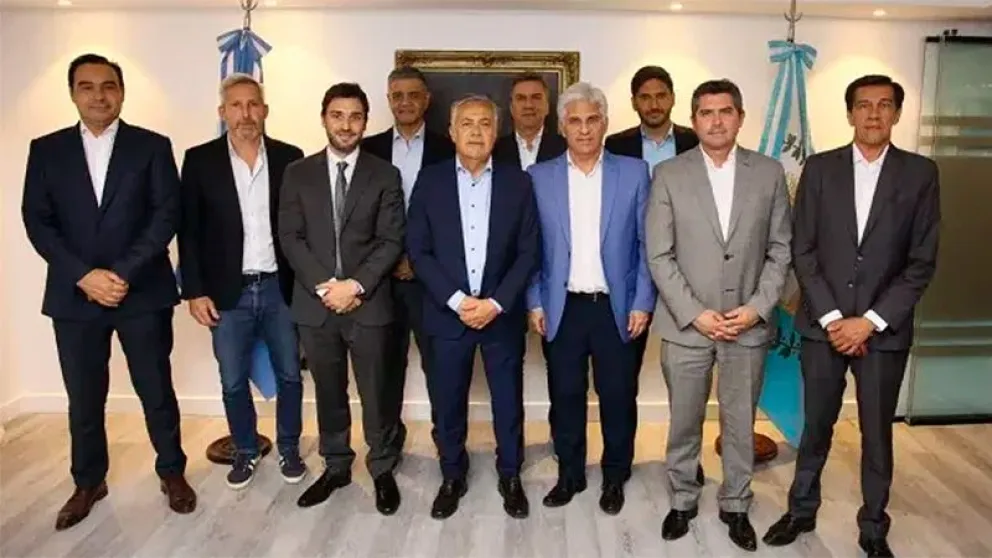 Gobernadores de Juntos por el Cambio se reunirán con legisladores electos