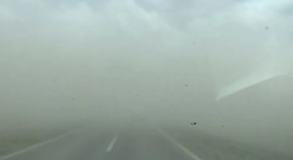 Las lluvias de las últimas horas trajeron alivio, pero no el suficiente para asentar la tierra