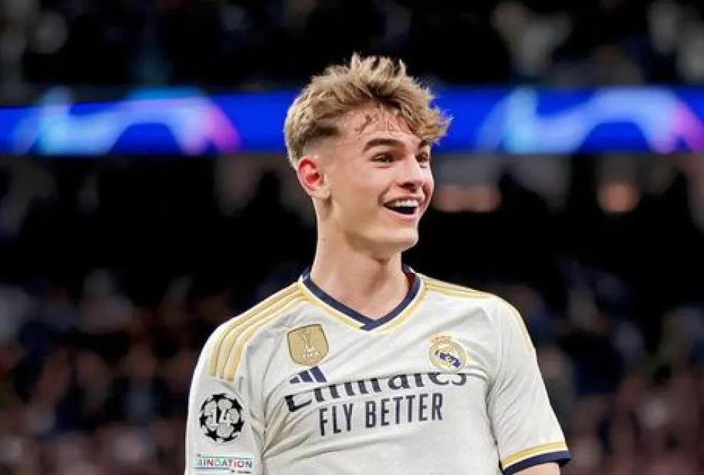 Golazo de Nico Paz para darle el triunfo al Real Madrid y el primer puesto de su zona