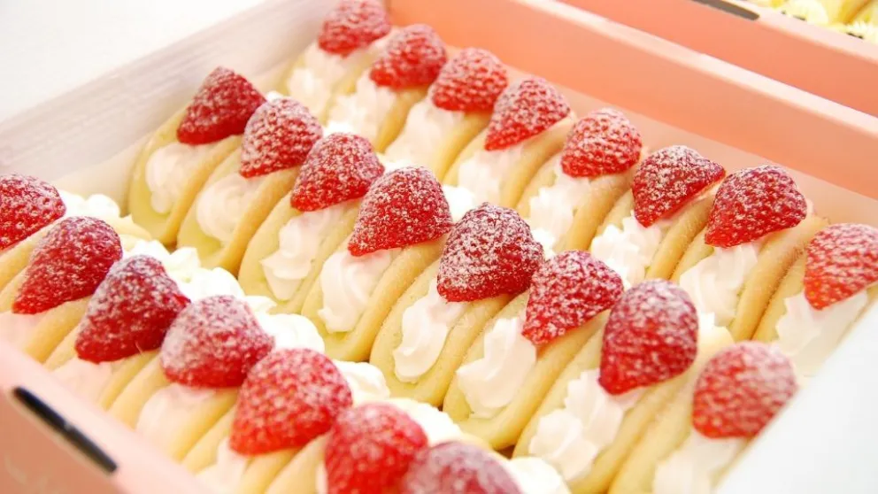 Una receta sencilla y muy rica: cómo hacer pañuelitos de crema y frutillas