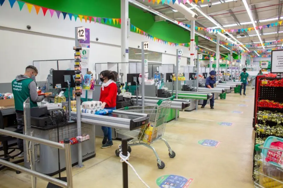 Empleados de supermercados recibirán un bono de fin de año: de cuánto será 