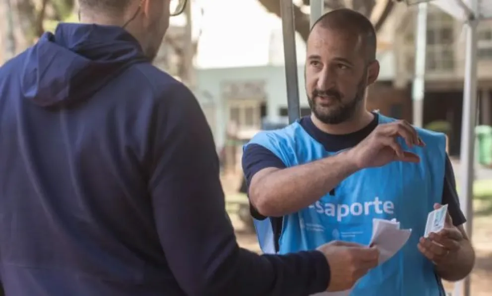 Renaper lanza innovador DNI electrónico con chip y código QR